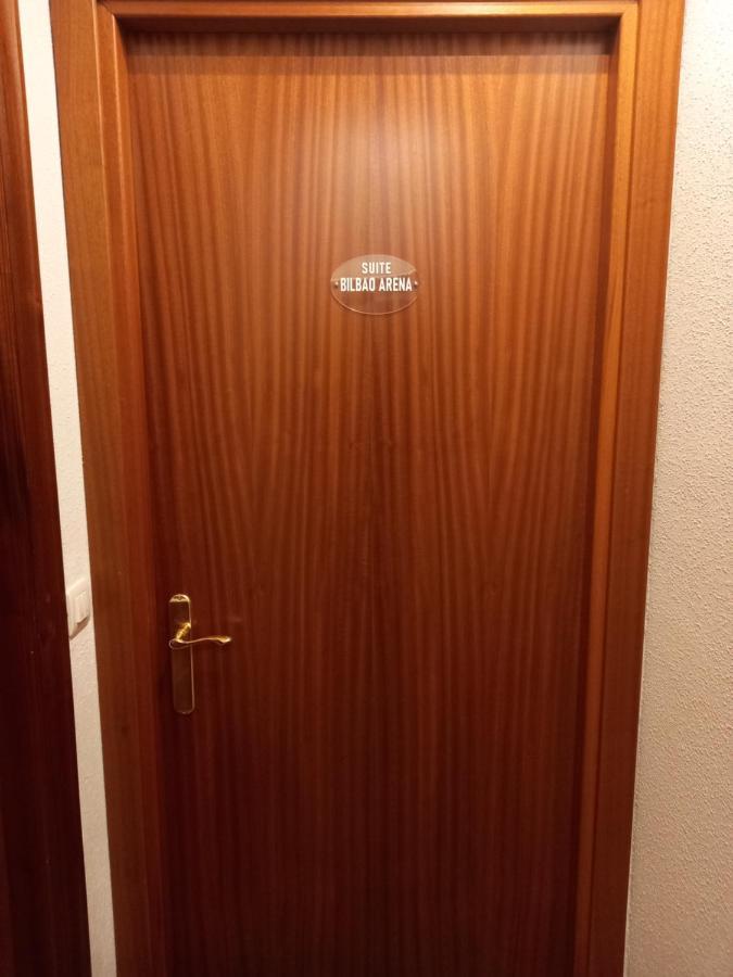 Suite Bilbao Arena Con Plaza De Garaje エクステリア 写真